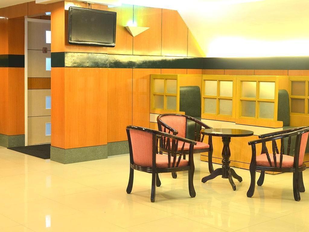 Hotel Sogo Tarlac Екстериор снимка