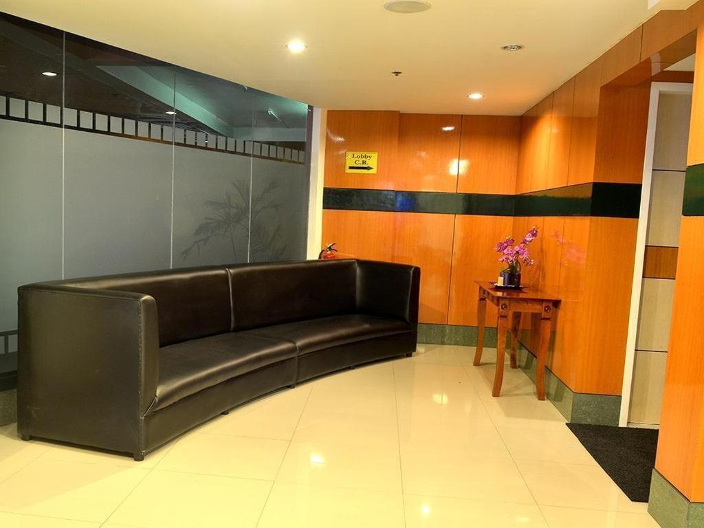 Hotel Sogo Tarlac Екстериор снимка