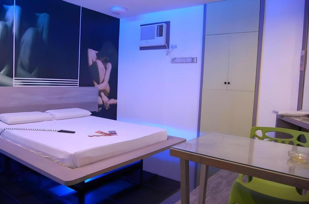 Hotel Sogo Tarlac Екстериор снимка