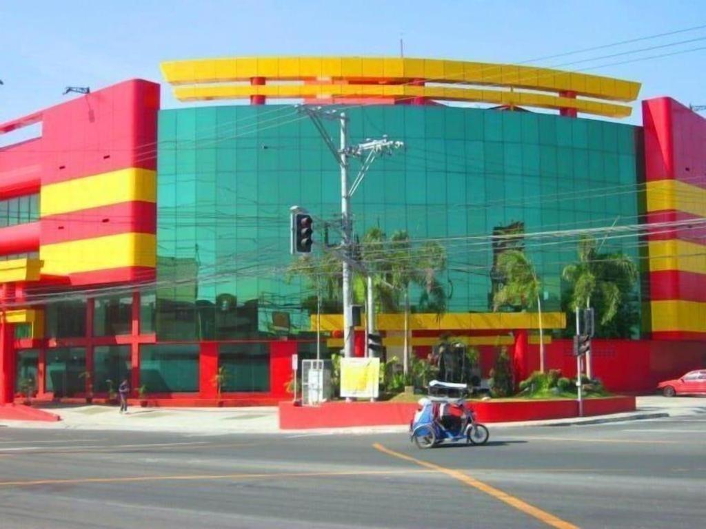 Hotel Sogo Tarlac Екстериор снимка