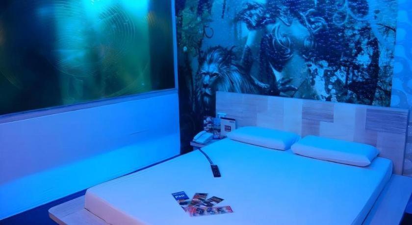 Hotel Sogo Tarlac Екстериор снимка