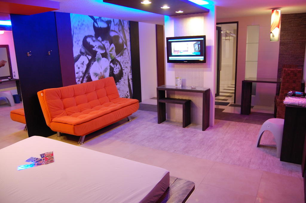 Hotel Sogo Tarlac Стая снимка
