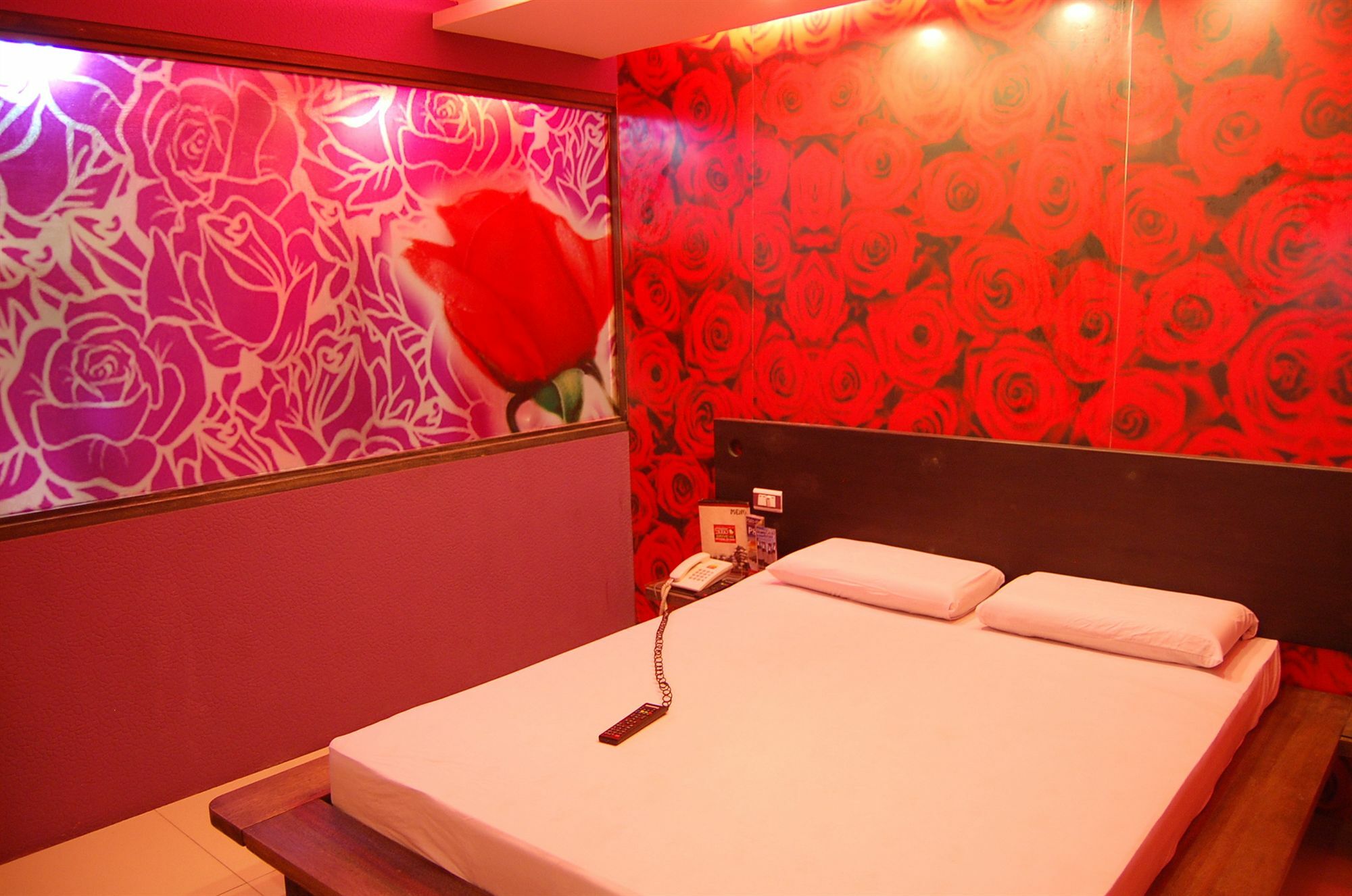 Hotel Sogo Tarlac Екстериор снимка