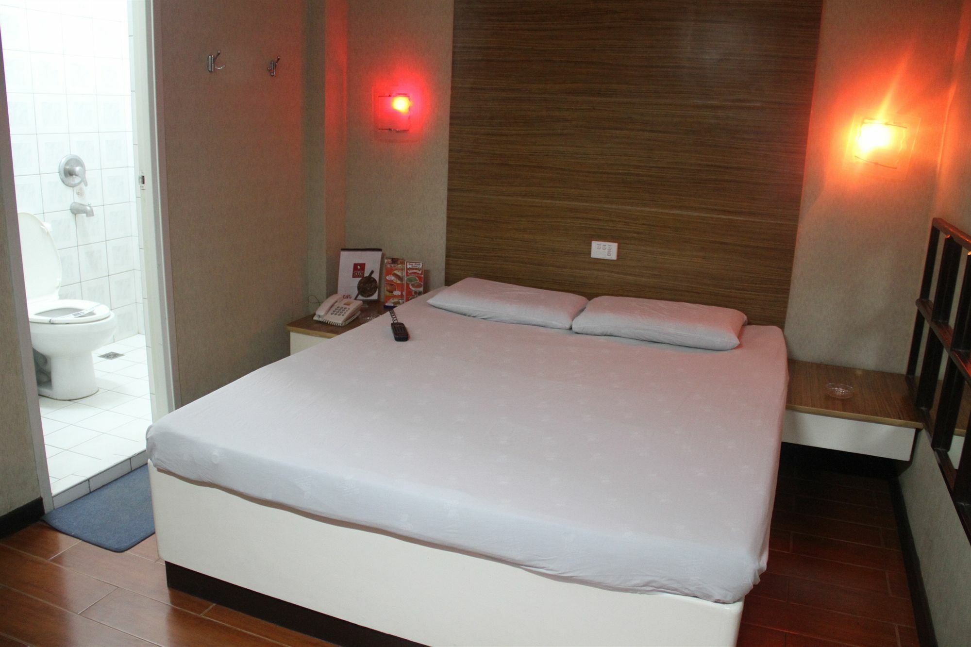 Hotel Sogo Tarlac Екстериор снимка